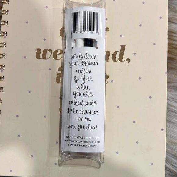 Dear Weekend I love you undated planner and 2 new pens!  Beautiful! - Picture 5 of 12